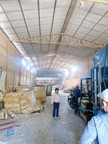 X135 bán nhà xưởng hiện đại, khu dân cư ở kín đông đúc 7060093