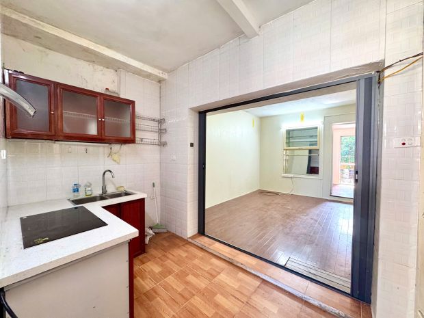 Bán tập thể tầng đẹp khu quỳnh mai sđcc  50m²,  2 tỷ 980 7064929