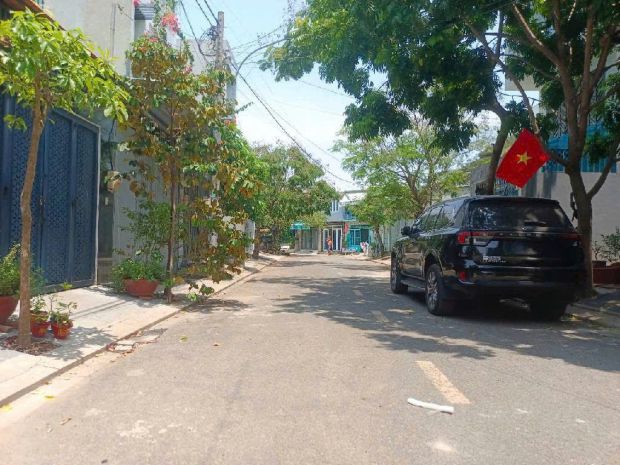 Hiếm-đất đẹp 4m x 14m-hẻm ô tô--sổ riêng- giá cực tốt tại 7066084