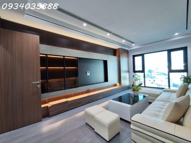 Bán nhà mới phố trạm  31m²  7 tầng thang máy  ô tô vào 7066367