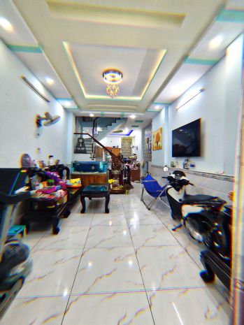 Bán nhà tên lửa siêu thoáng   3 lầu chỉ 6.999 tỷ  gọi 7067180