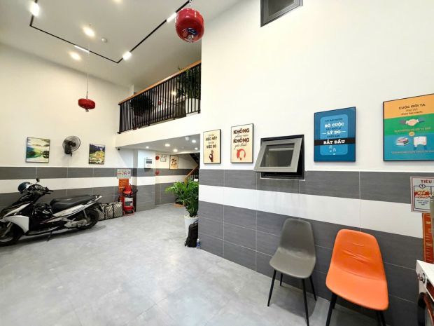 Quận 1 - tôn thất tùng -  chdv 5 tầng - thang máy - 13 7068609