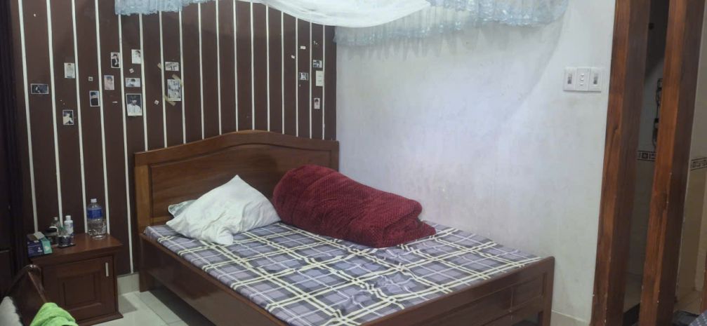 Nhà 3 t  đất 281m²  giá chưa tới 100 triệum² 
mặt tiền 7069627