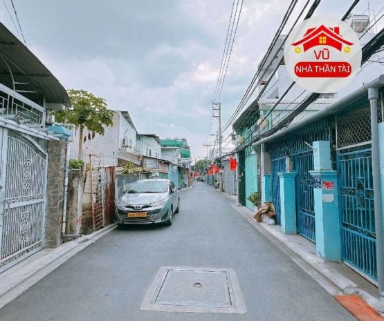 Bán nhà đẹp măt tiền q.4, gần tân vĩnh, 5,2m x 10m, 4 tầng, 7071092