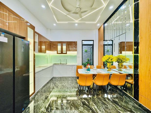 *nhà 1 trệt 1 lầu  vị trí đẹp tại trung tâm thủ dầu một giá 7071144