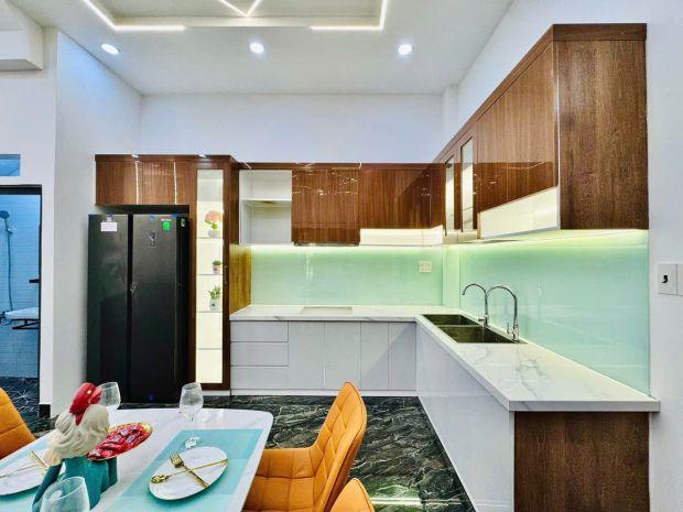 *nhà 1 trệt 1 lầu  vị trí đẹp tại trung tâm thủ dầu một giá 7071145