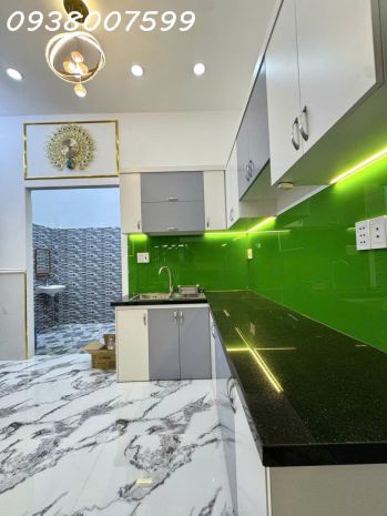 Nhà bán gấp giảm 400 triệu. sát vách quận 7  - nhà mới ở 7071657