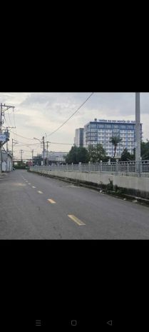 Bán gấp nhà cấp 4 kiêng cố có thể xây thêm 2 lầu chỉ 5,1 tỷ 7072242