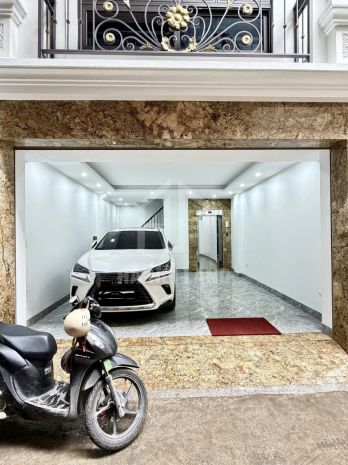 Cc cần bán căn 7 tầng nằm ngay trung tâm hà nội .
7 tầng 7072771