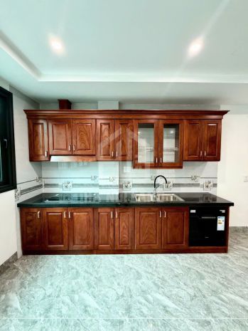 Cc cần bán căn 7 tầng nằm ngay trung tâm hà nội .
7 tầng 7072772