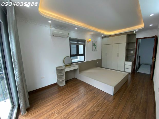 Bán nhà cự khối  43m² xd 34m²  5 tầng  giá 6.75 tỷ 7072919