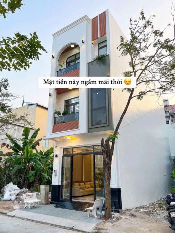 Nhà phố 1 trệt 2 lầu  vị trí trung tâm thủ dầu một  dọn 7073987