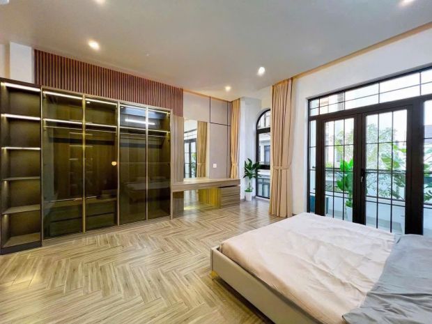 Nhà phố 1 trệt 2 lầu  vị trí trung tâm thủ dầu một  dọn 7073992