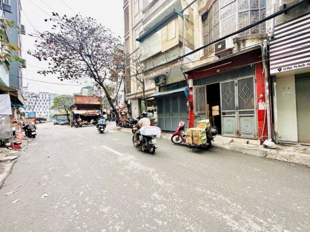 Bán nhà  - thang máy - 12 phòng khép kín - minh khai thông 7075466