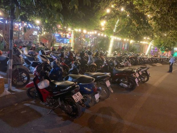 Sang gấp quán cà phê  mặt tiền khu dân cư đông đúc, diên 7075686