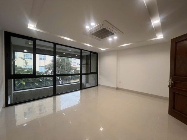 Bán nhà mặt phố đội nhân - 50m - 9 tầng- mặt tiền 5m- thang 7076145