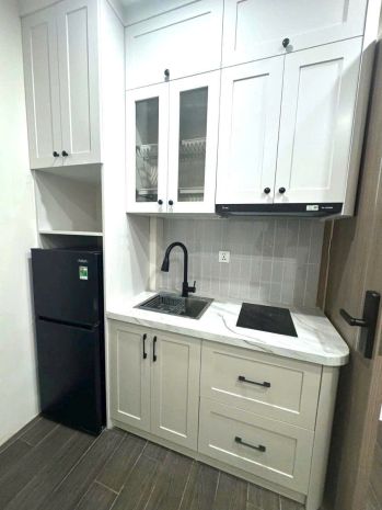 Ccmn văn tiến dũng ô tô 7 chỗ tránh trước mặt - 7076933