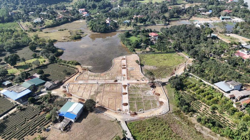 Đất nền lõi kcn  giá 3xx triệulô tai lac thuy, hoa 7078024