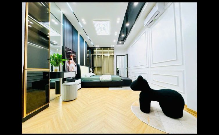 Bán nhà đẹp phường cầu giấy 50m 7 tầng cóthang máy 7078579