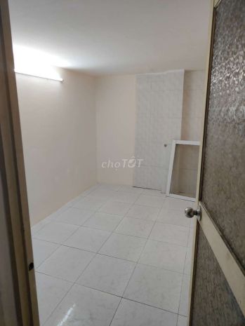 Cho thuê nguyên căn lầu 1 mặt tiền đường nghĩa thục 7079038