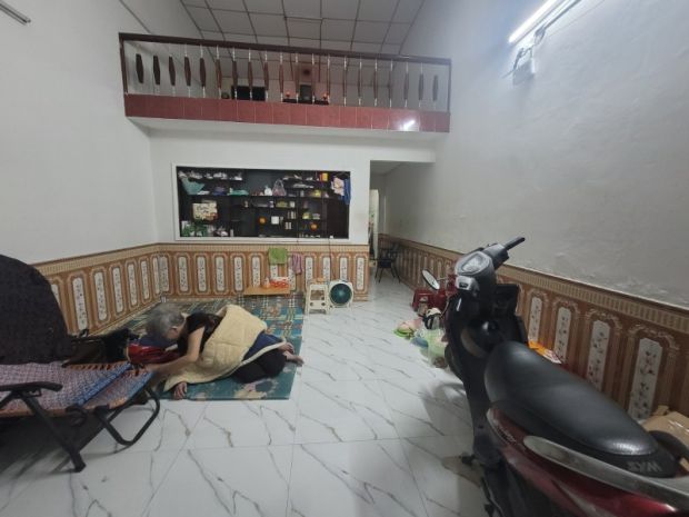 Nhà kiệt thông trưng nữ vương gần chợ mới, 50m2, ngang 7079893