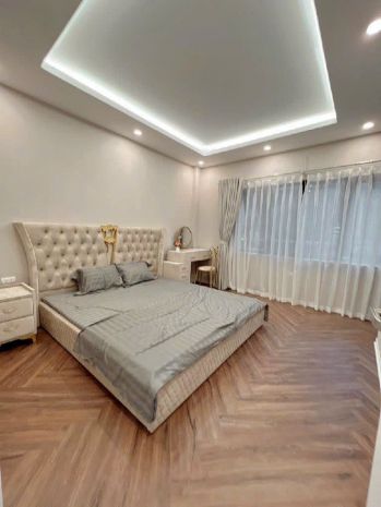 Bán nhà bồ đề long biên,oto đỗ cổng,thang máy,lô góc,full 7080653