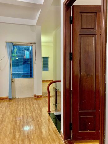 + lê đại hành giao nguyễn hữu thọ, khuê trung cẩm lệ, nhà 3 7080887