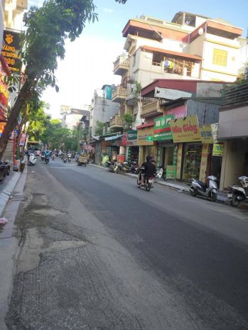 Bán nhà 380m2 mặt phố thụy khuê tây hồ 85 tỷ. 7081142