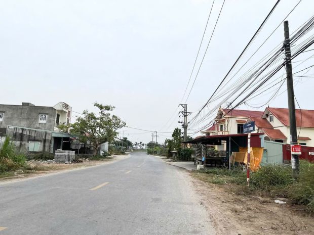 Lô mặt đường 402 hòa nghĩa  giá hiếm 1.8xx tỷ  thanh 7082529