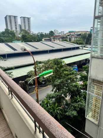 Chính chủ cho thuê mb tầng 2 tại phường láng hạ, quận đống 7082599