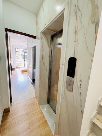 Bán nhà q3  cmt8  hẻm 4m liên thông  5 tầng  giếng trời 7082832