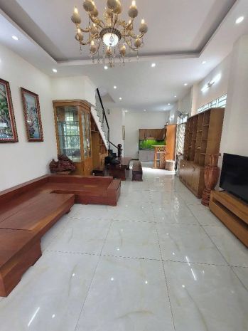 Ngay ngã tư ga, căn góc hiếm 2 mặt tiền đường 8m không lg, 7083346