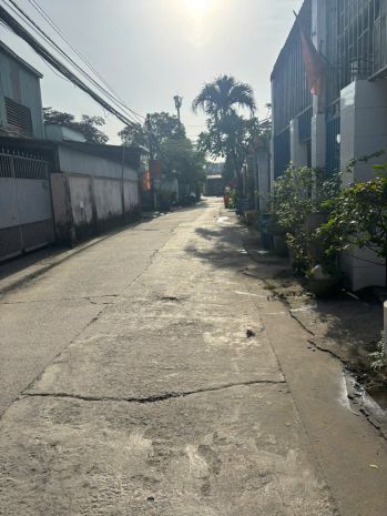 Cho thuê nhà bình chuẩn 27  gần giao lộ lê thị trung  thủ 7083367