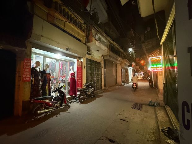 Bán nhà ngõ quỳnh 30.3m2. 4 tầng. mặt tiền 3m. giá đẹp 7.95 7083463