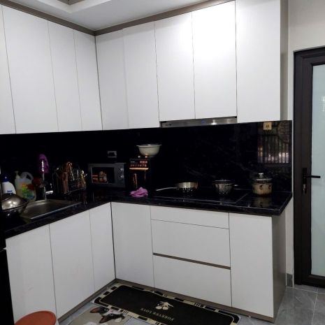 Tập thể tầng 1 hoàng quốc việt dt 4560m 6,5 tỷ ô tô đỗ 7084464