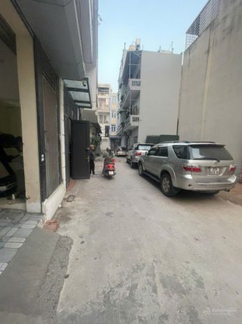 Cho thuê nhà đại đồng, vĩnh hưng 3 tầng x 66m2, 4 ngủ, 3 wc 7085252