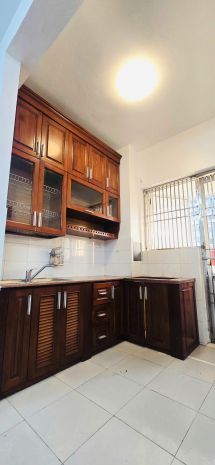 Cho thuê căn hộ tầng 3 khu chung cư vĩnh hoàng,80m², 2 7085962