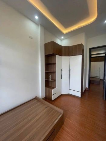 Bán nhà 3 tầng mặt tiền ngô bàn  gần chung cư xuân thủy, 7086277