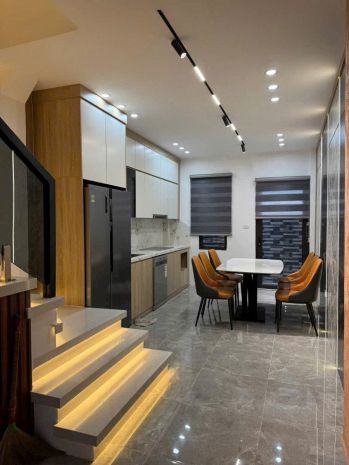 Bán nhà đức giang 53m 3 tầng 2 thoáng thông bàn cờ hơn 8 tỷ 7087488