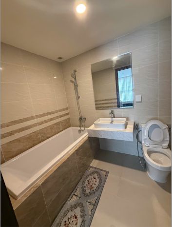 Cho thuê căn hộ saigon royal  2pn, căn góc yên tĩnh - 3 7087765