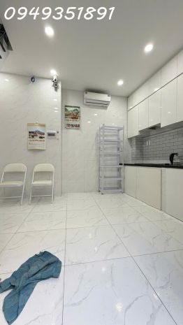 Nhà chdv - hẻm xe tải phường 2 - tân bình - 5 tầng - 7pn - 7088111