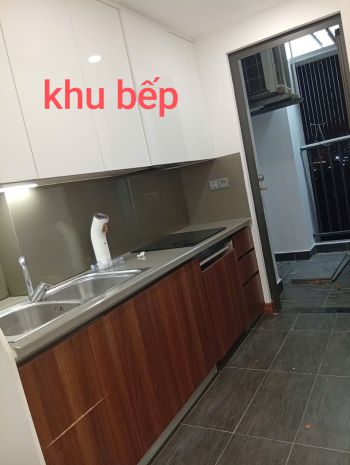 Cho thuê căn hộ tầng trung  view đẹp
chung cư cao cấp 6th 7088307