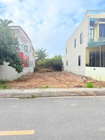 175m² giá 23,x triệum²  mặt đường chợ hải thành 2, dương 7089089