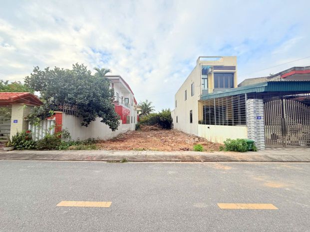 175m² giá 23,x triệum²  mặt đường chợ hải thành 2, dương 7089091