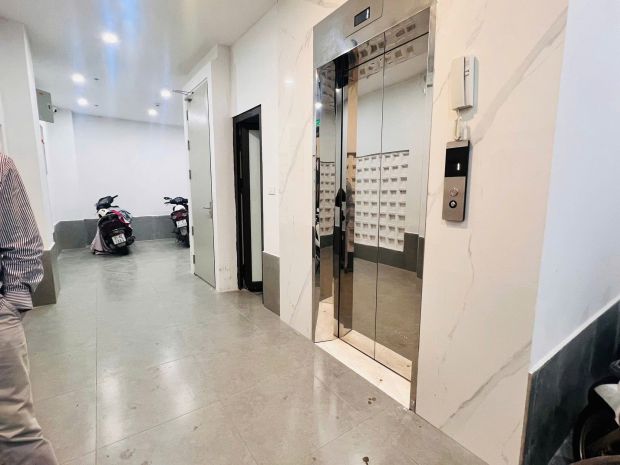 Ccmn dịch vọng lô góc - 7 tầng thang máy - diện tích 50m2 7089532