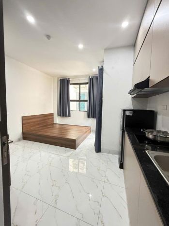 Ccmn dịch vọng lô góc - 7 tầng thang máy - diện tích 50m2 7089533