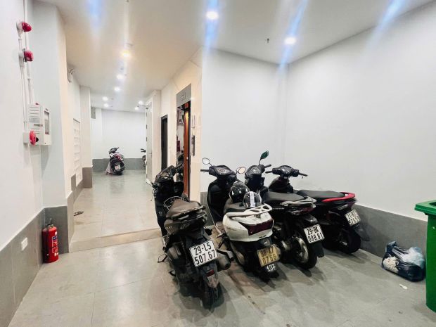 Ccmn dịch vọng lô góc - 7 tầng thang máy - diện tích 50m2 7089536