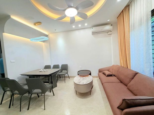 Trần duy hưng lô góc  - thang máy - nhà mới dt 49m2 5 tầng 7089549