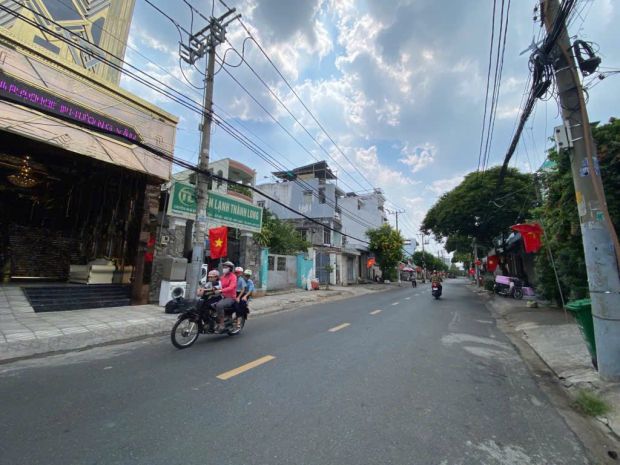 Giá 15.8 tỷ  tòa nhà 5 tầng mặt tiền kinh doanh  sát võ 7089600