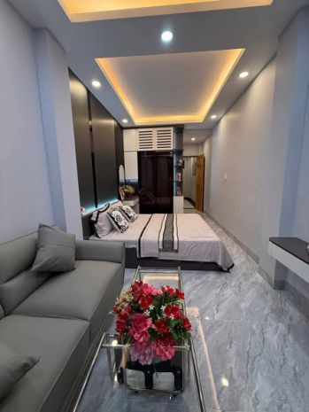 Nhà hxh đường cách mạng tháng 8 phường 12 quận 10 cũ. 7089860